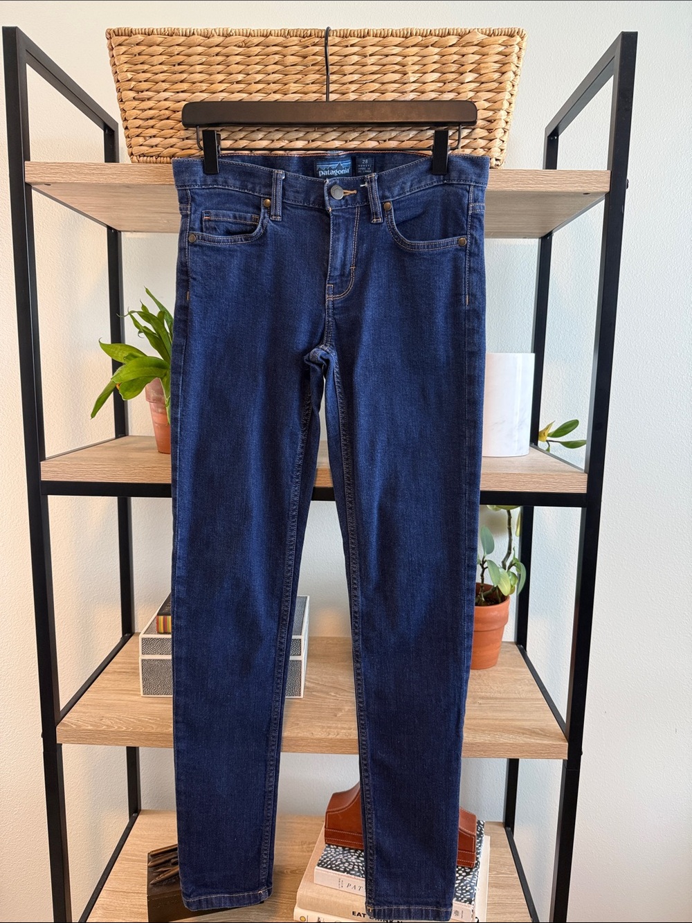 Patagonia Mid-Rise Slim Dark Wash Jeans, 28